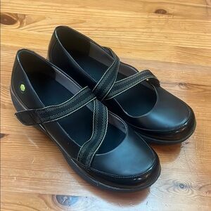 Dansko Black Dress work wonder Shoes with Strap and Ergonomic Design size 39